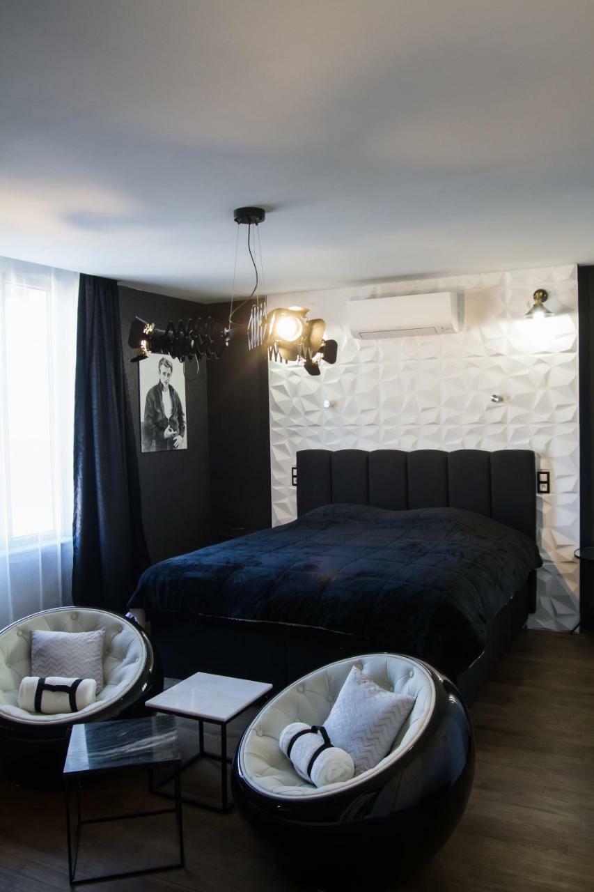 Bed and Breakfast Les Étoiles Tonnerre Esterno foto